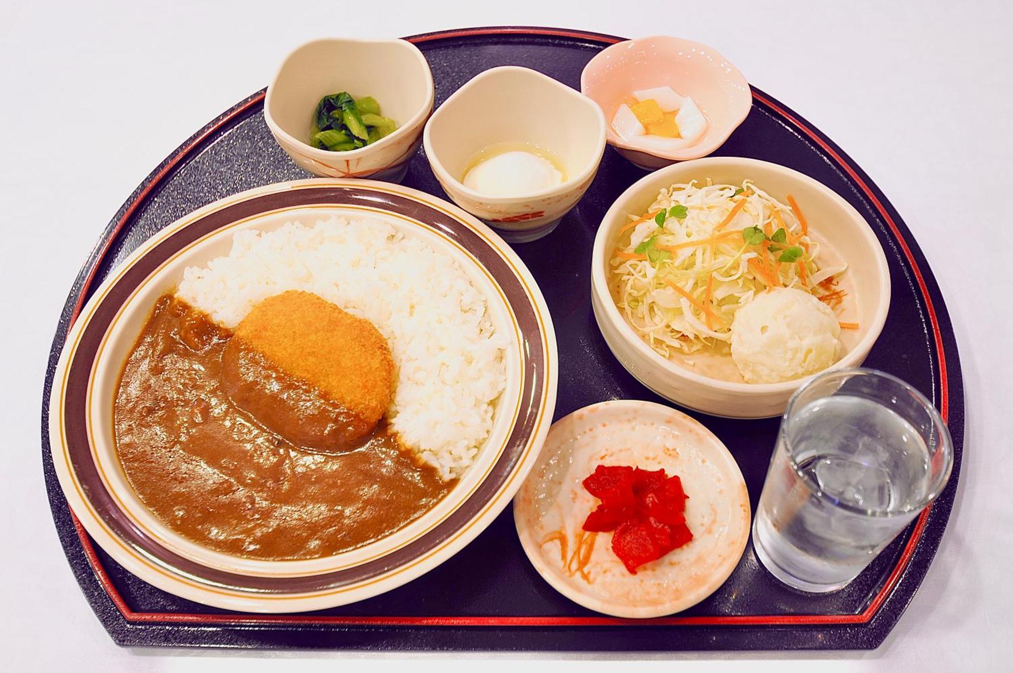 Kurashiki Ekimae Universal Hotel Buitenkant foto
